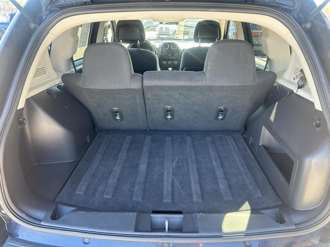 Jeep Compass FWD 4dr Latitude 2011