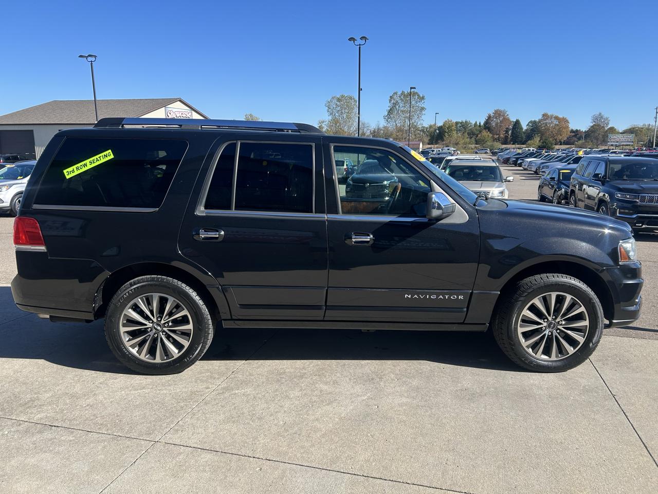 Lincoln Navigator 4WD 4dr 2015