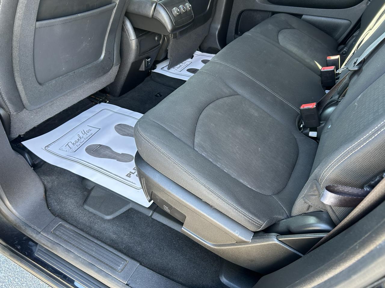 GMC Acadia AWD 4dr SLE w/SLE-1 2015