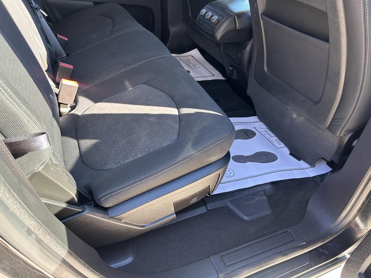 GMC Acadia AWD 4dr SLE w/SLE-1 2015