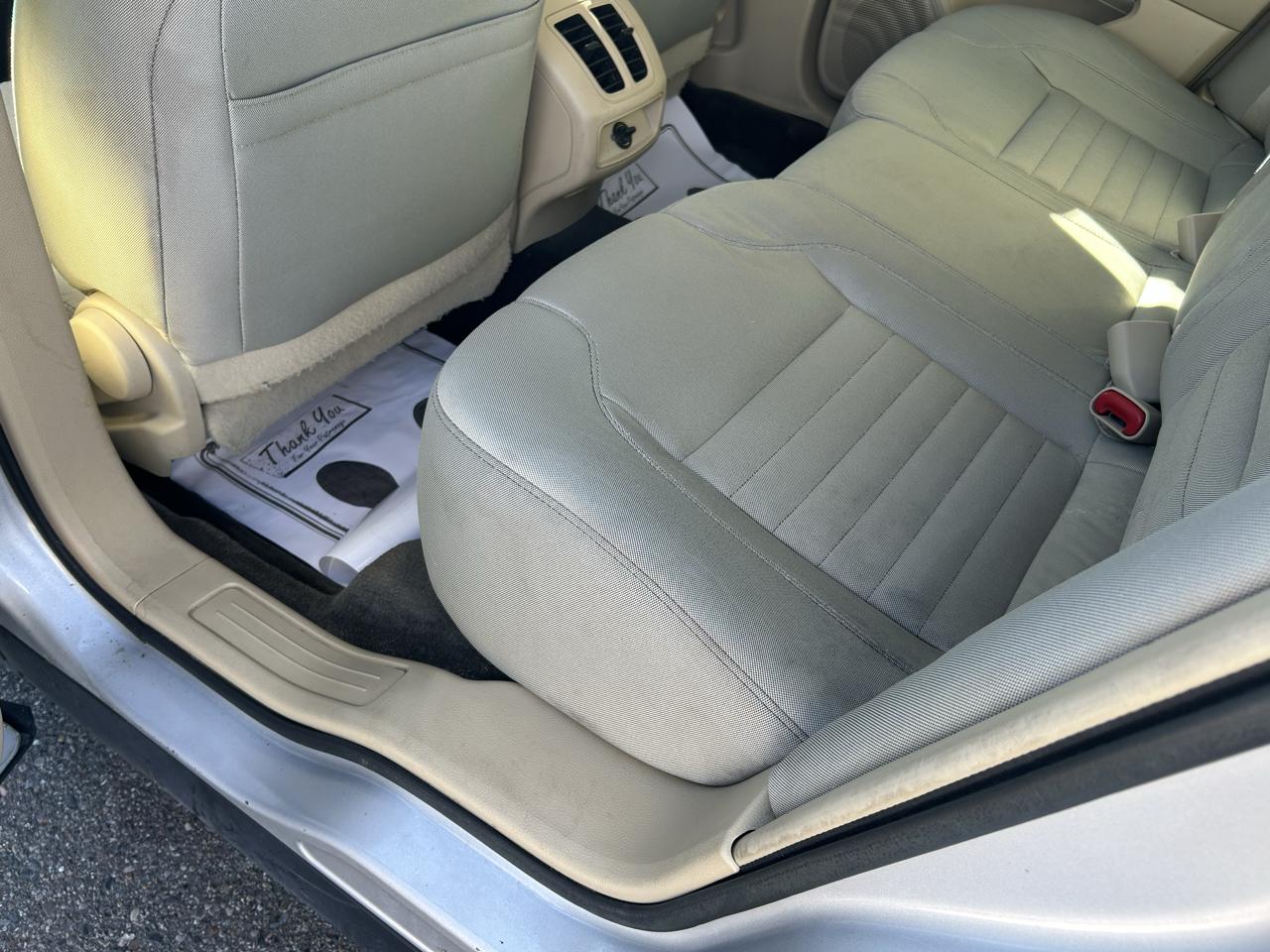 Ford Taurus 4dr Sdn SE FWD 2016