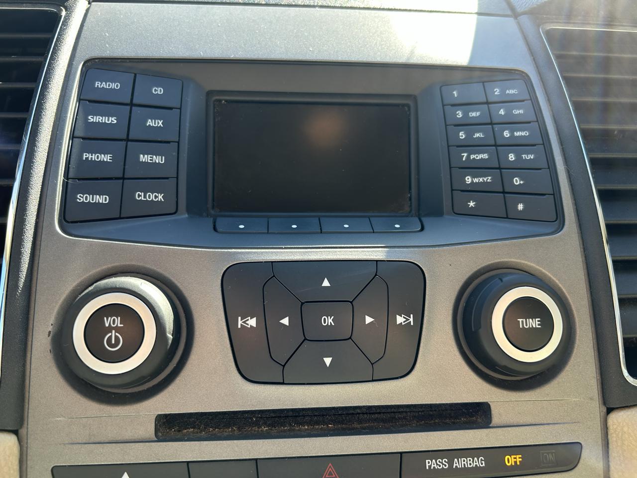 Ford Taurus 4dr Sdn SE FWD 2016
