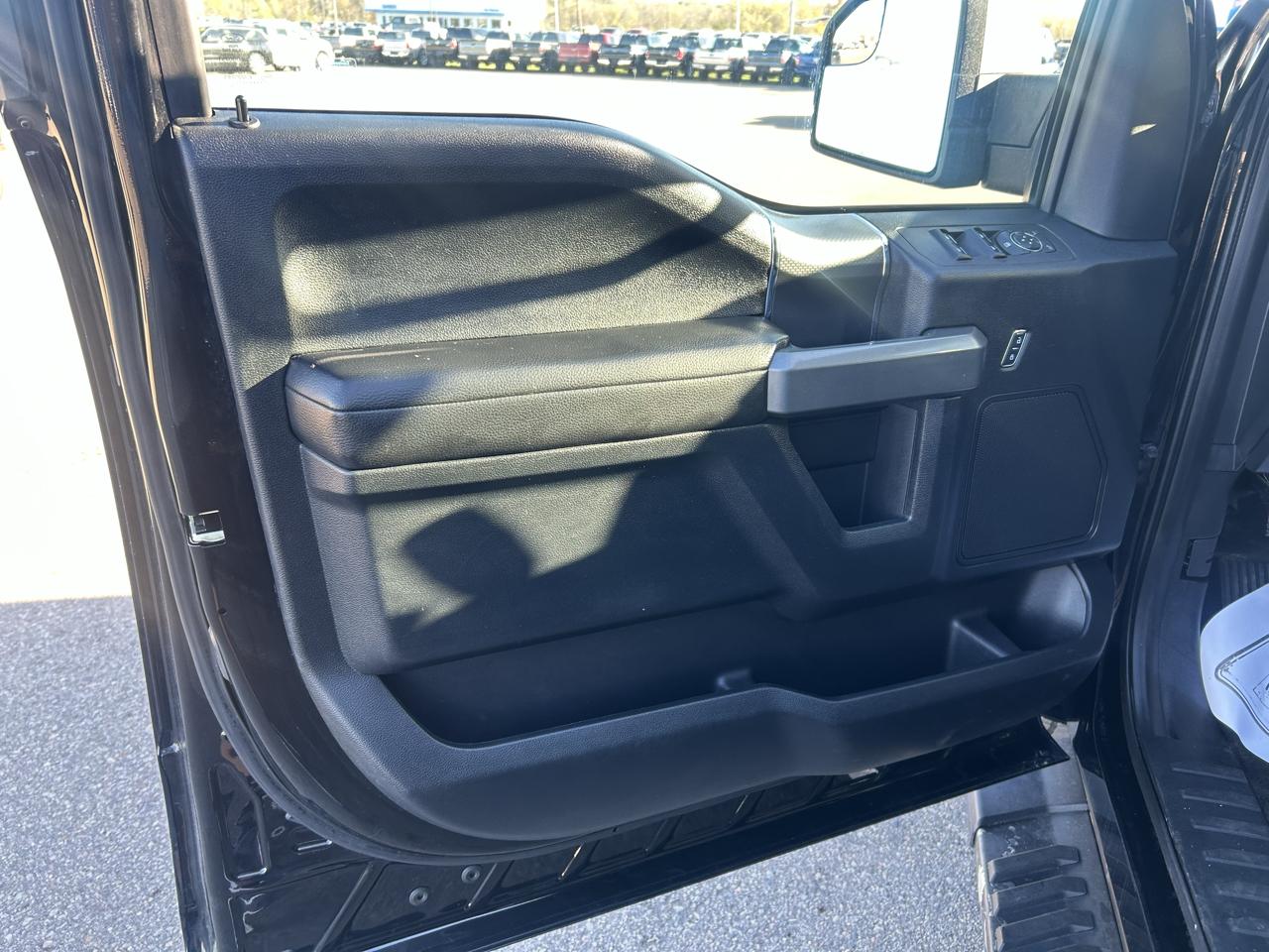 Ford F-150 XLT 4WD SuperCrew 5.5' Box 2017