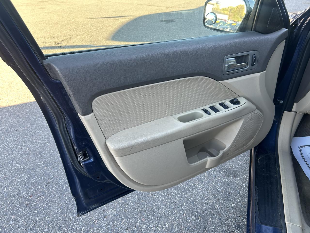 Ford Fusion 4dr Sdn V6 SEL 2006