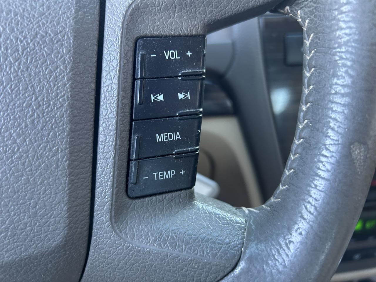 Ford Fusion 4dr Sdn V6 SEL 2006