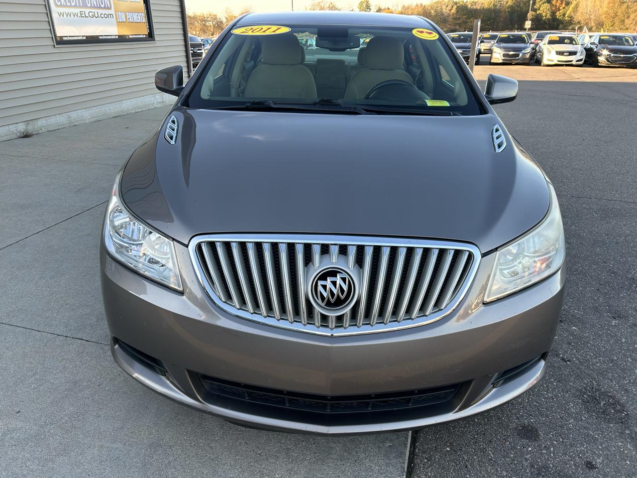 Buick LaCrosse 4dr Sdn CX 2011