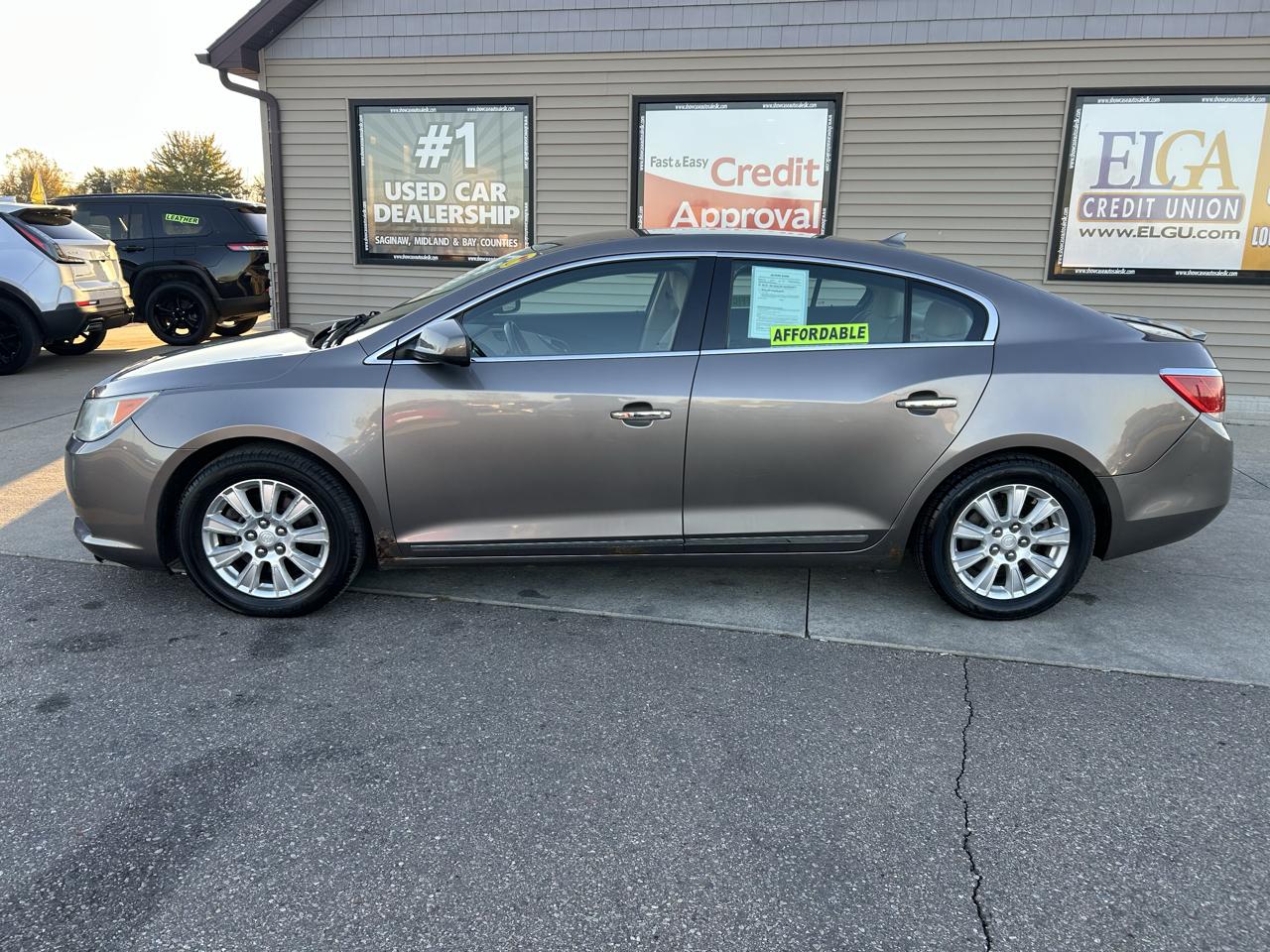 Buick LaCrosse 4dr Sdn CX 2011
