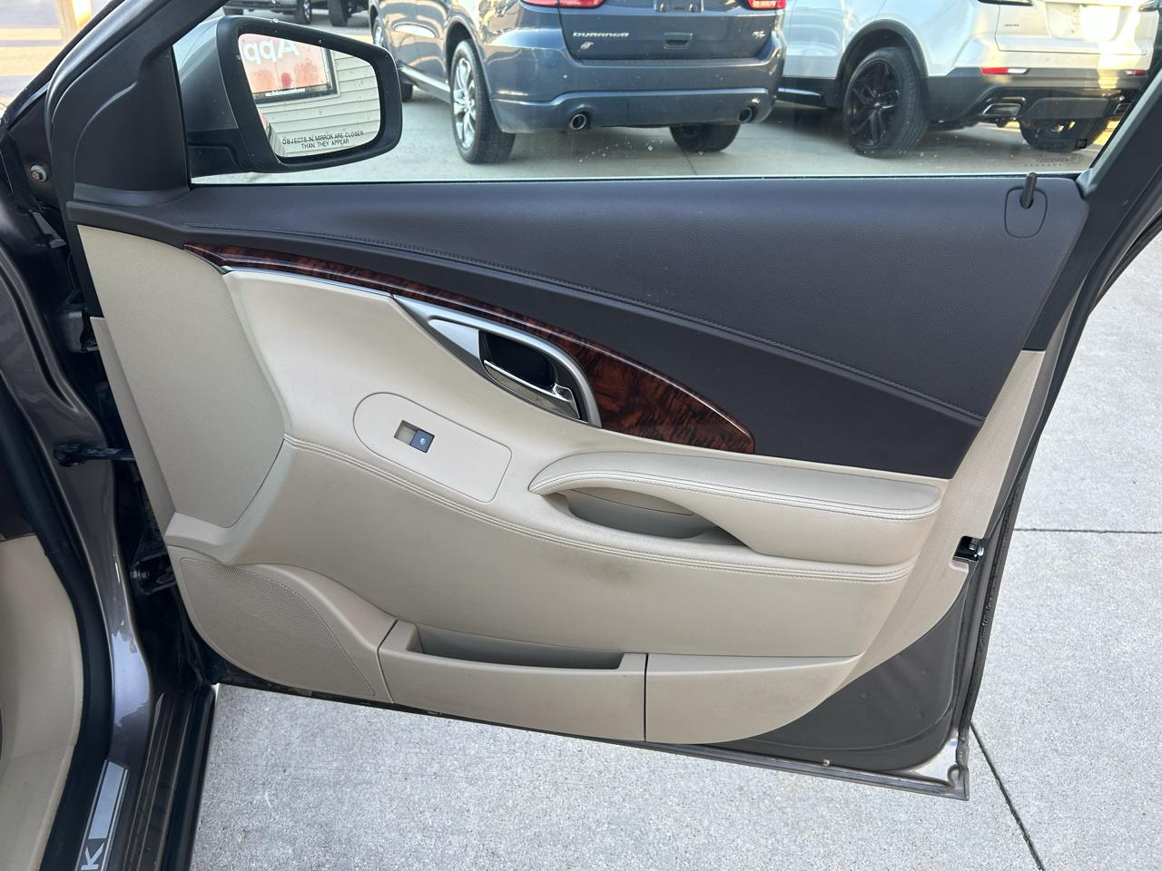 Buick LaCrosse 4dr Sdn CX 2011