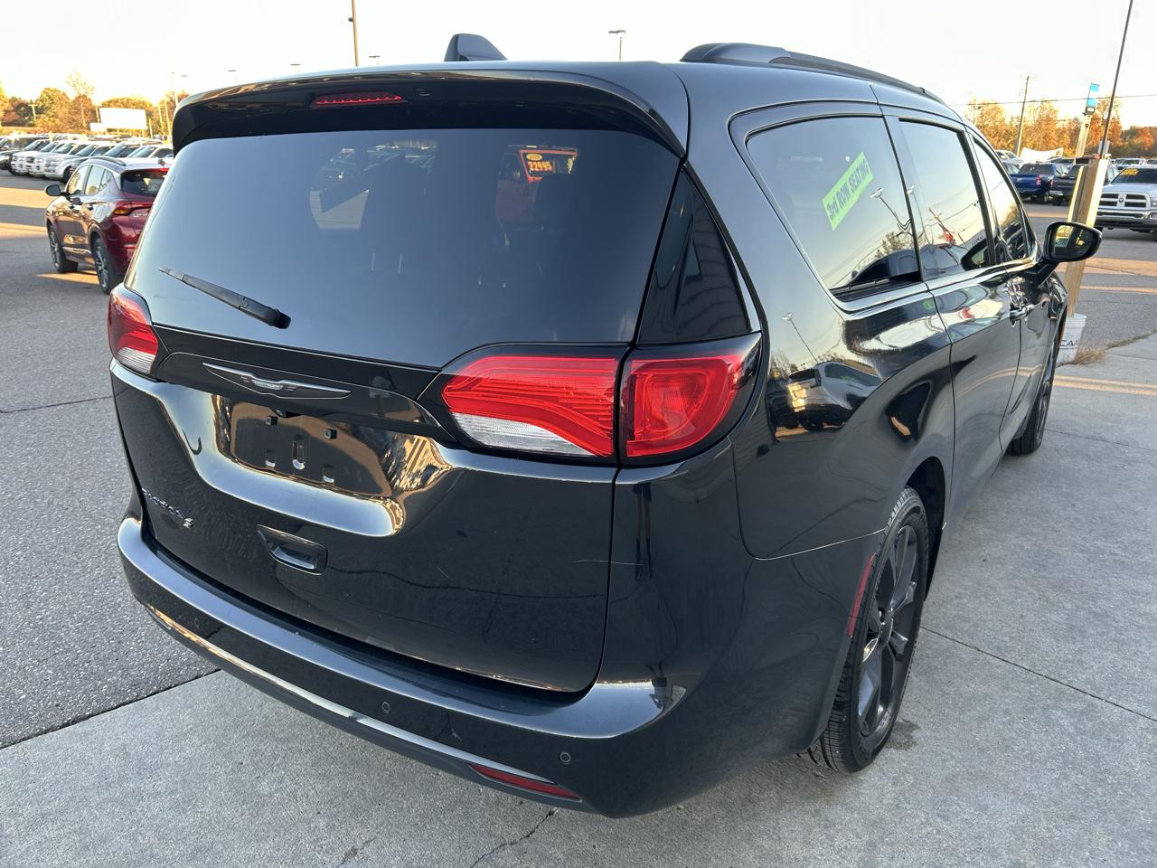 Chrysler Pacifica Touring-L 2WD 2018