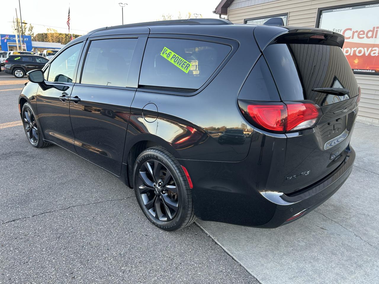 Chrysler Pacifica Touring-L 2WD 2018
