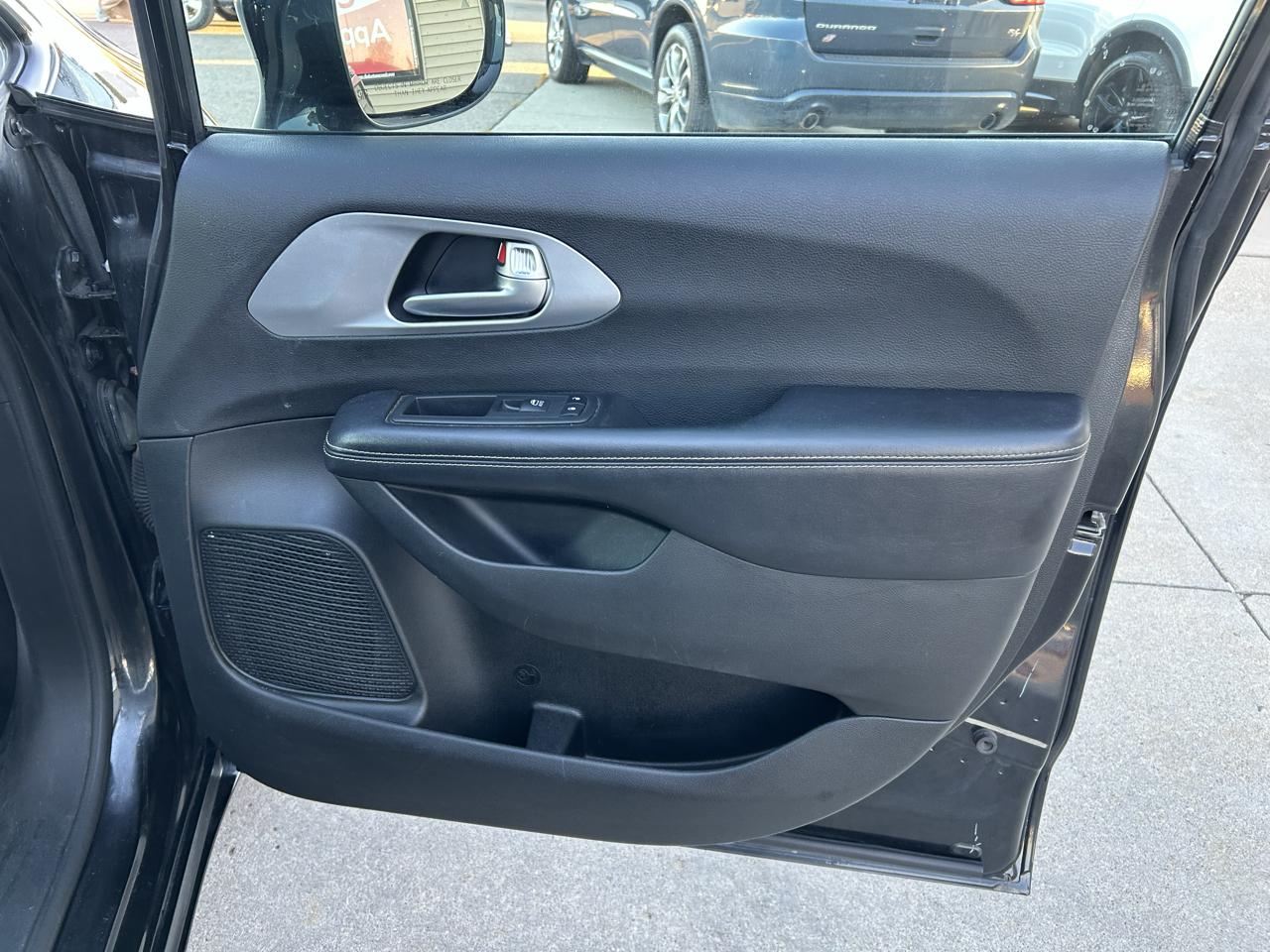 Chrysler Pacifica Touring-L 2WD 2018