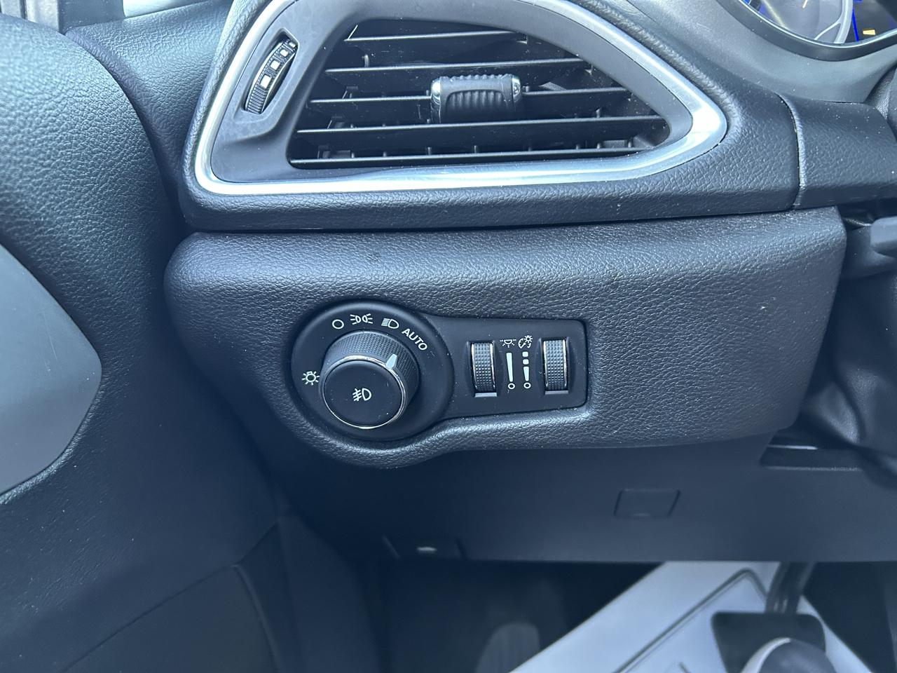 Chrysler Pacifica Touring-L 2WD 2018