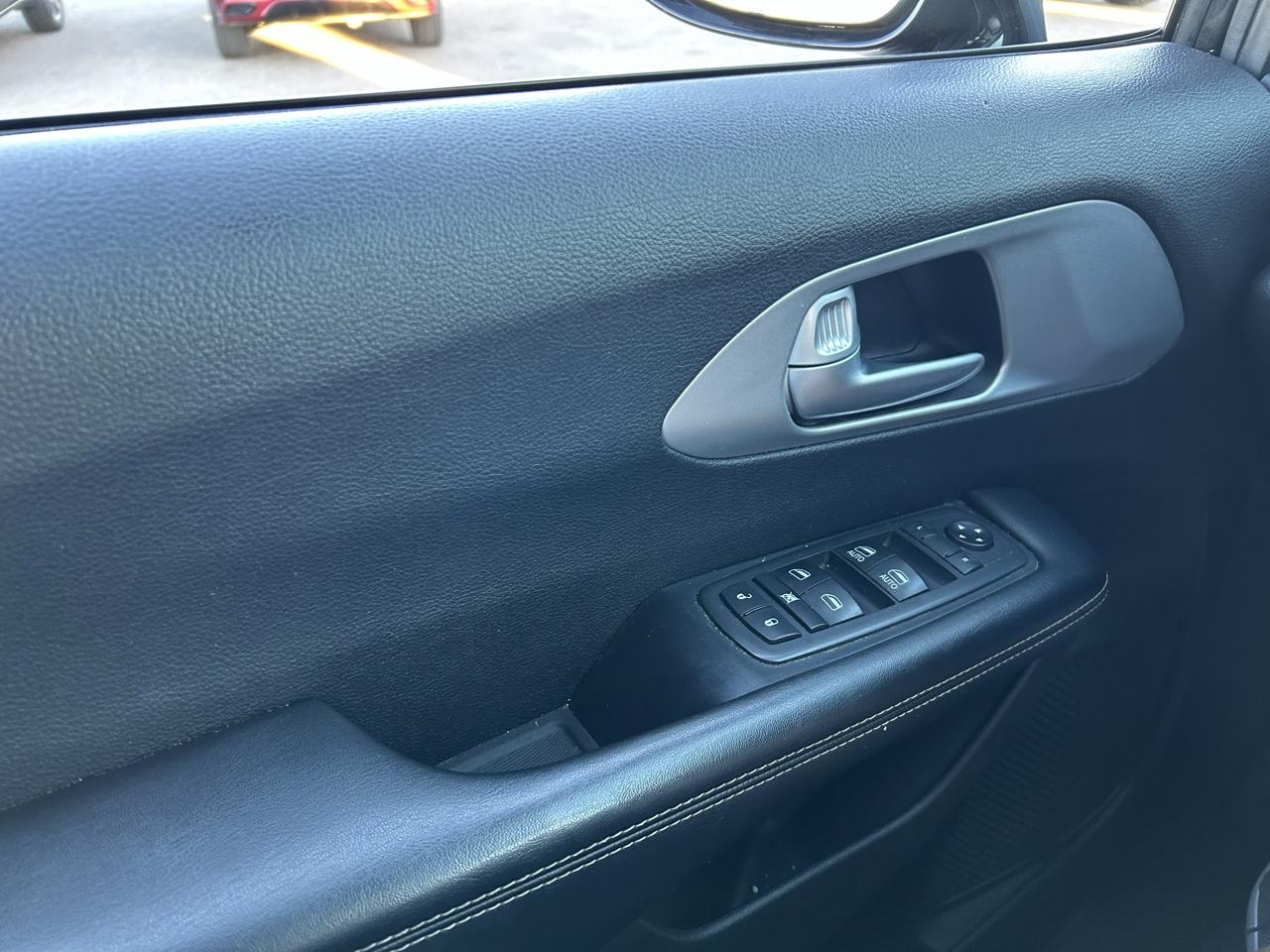 Chrysler Pacifica Touring-L 2WD 2018