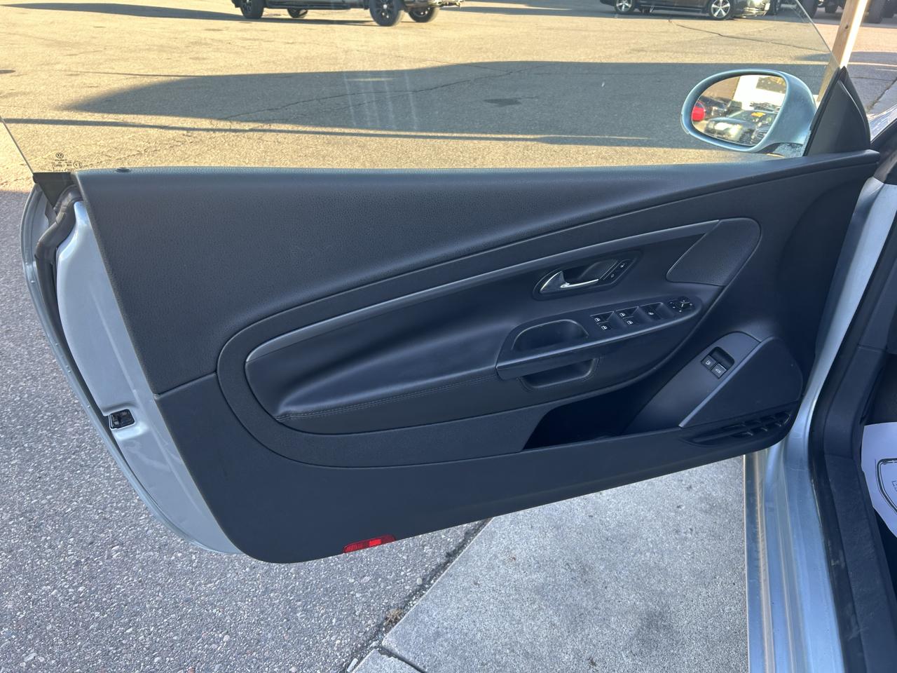 Volkswagen Eos 2dr Convertible DSG 2.0T 2007