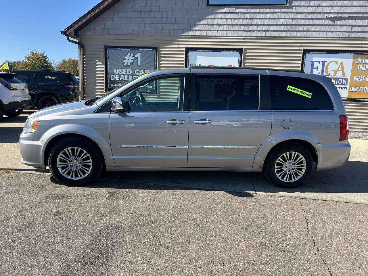Chrysler Town & Country 4dr Wgn Touring-L 2013