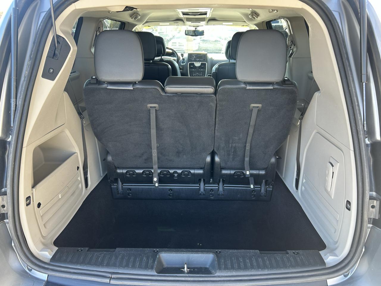 Chrysler Town & Country 4dr Wgn Touring-L 2013