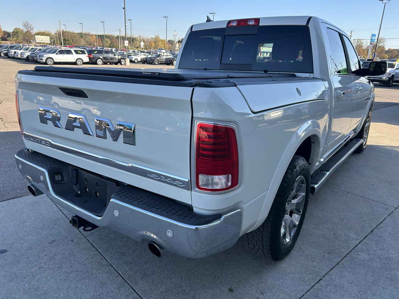 RAM 1500 Limited 4x4 Crew Cab 5'7" Box 2017