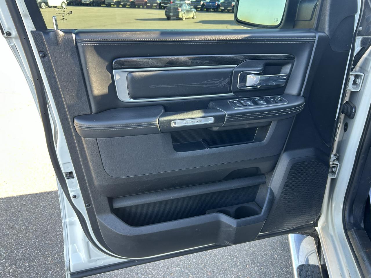 RAM 1500 Limited 4x4 Crew Cab 5'7" Box 2017
