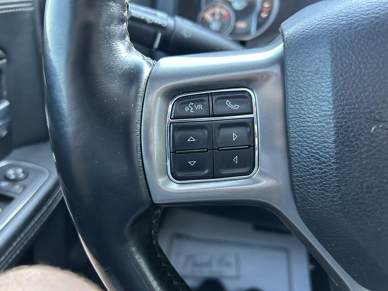 RAM 1500 Limited 4x4 Crew Cab 5'7" Box 2017