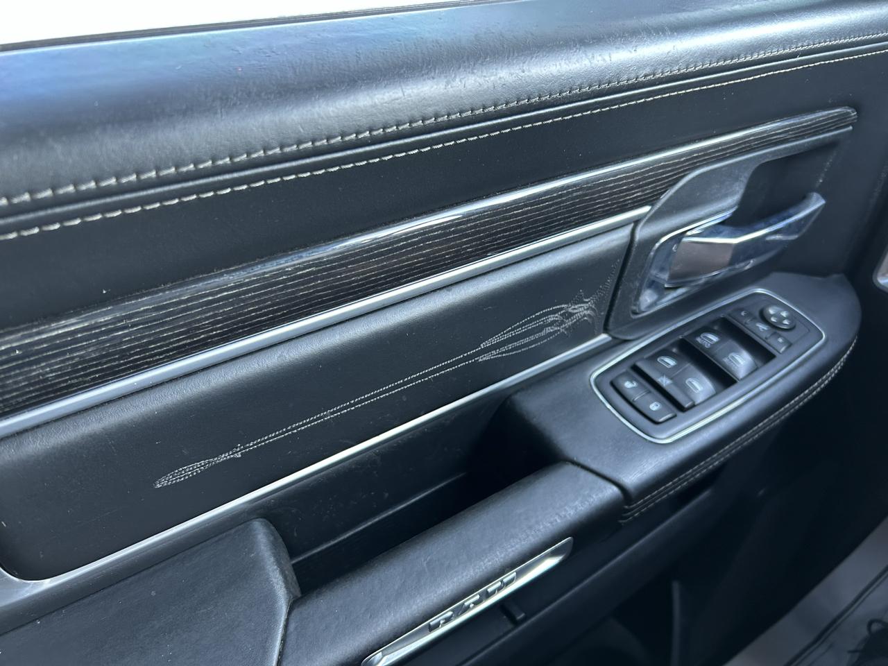 RAM 1500 Limited 4x4 Crew Cab 5'7" Box 2017