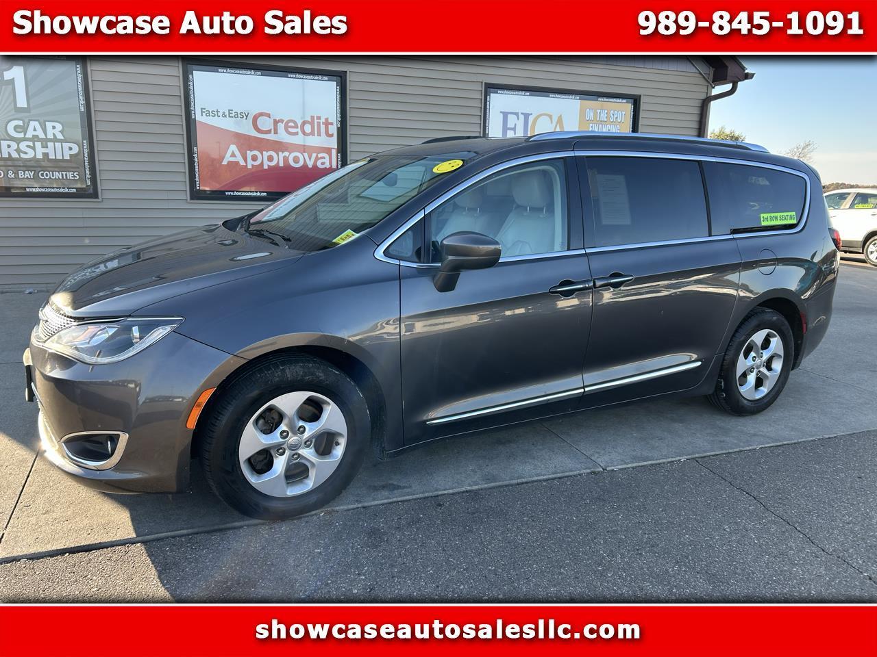 Chrysler Pacifica Touring-L Plus FWD 2017