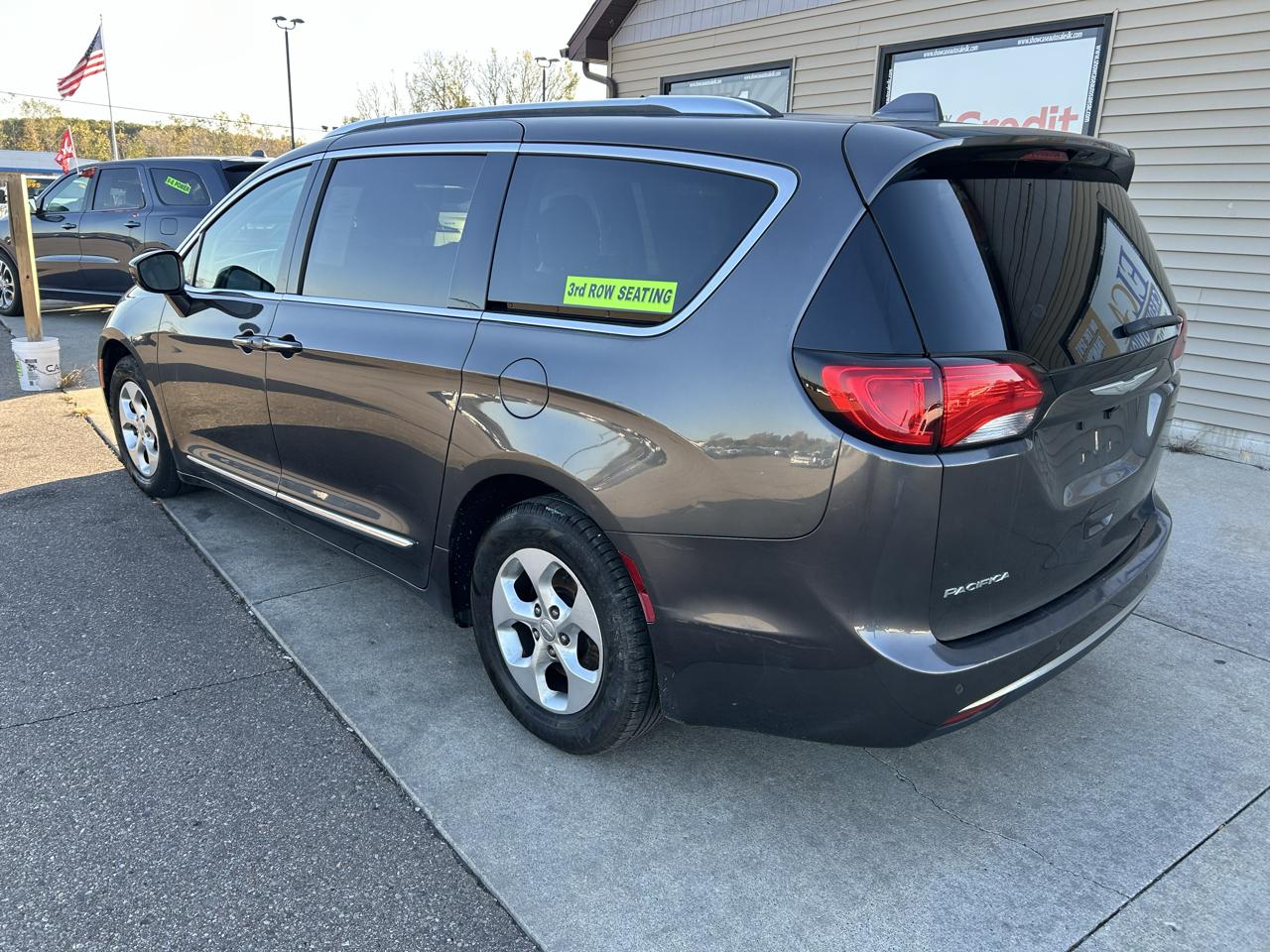 Chrysler Pacifica Touring-L Plus FWD 2017