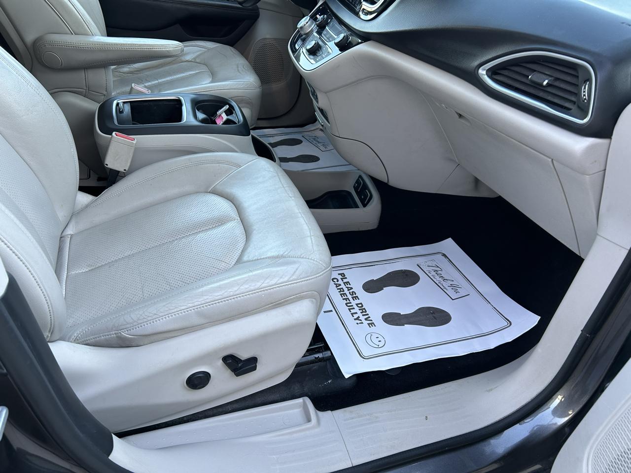 Chrysler Pacifica Touring-L Plus FWD 2017