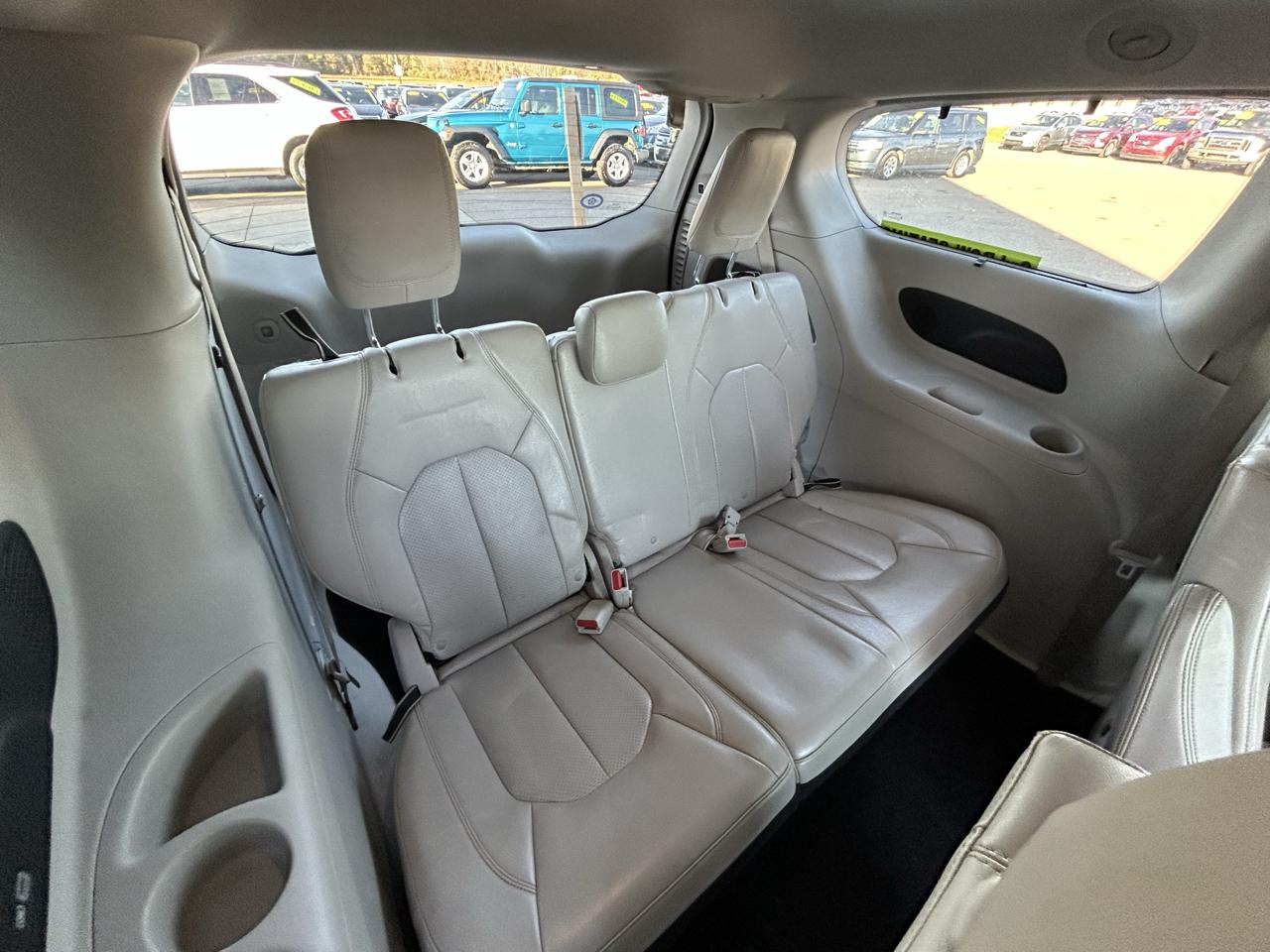 Chrysler Pacifica Touring-L Plus FWD 2017