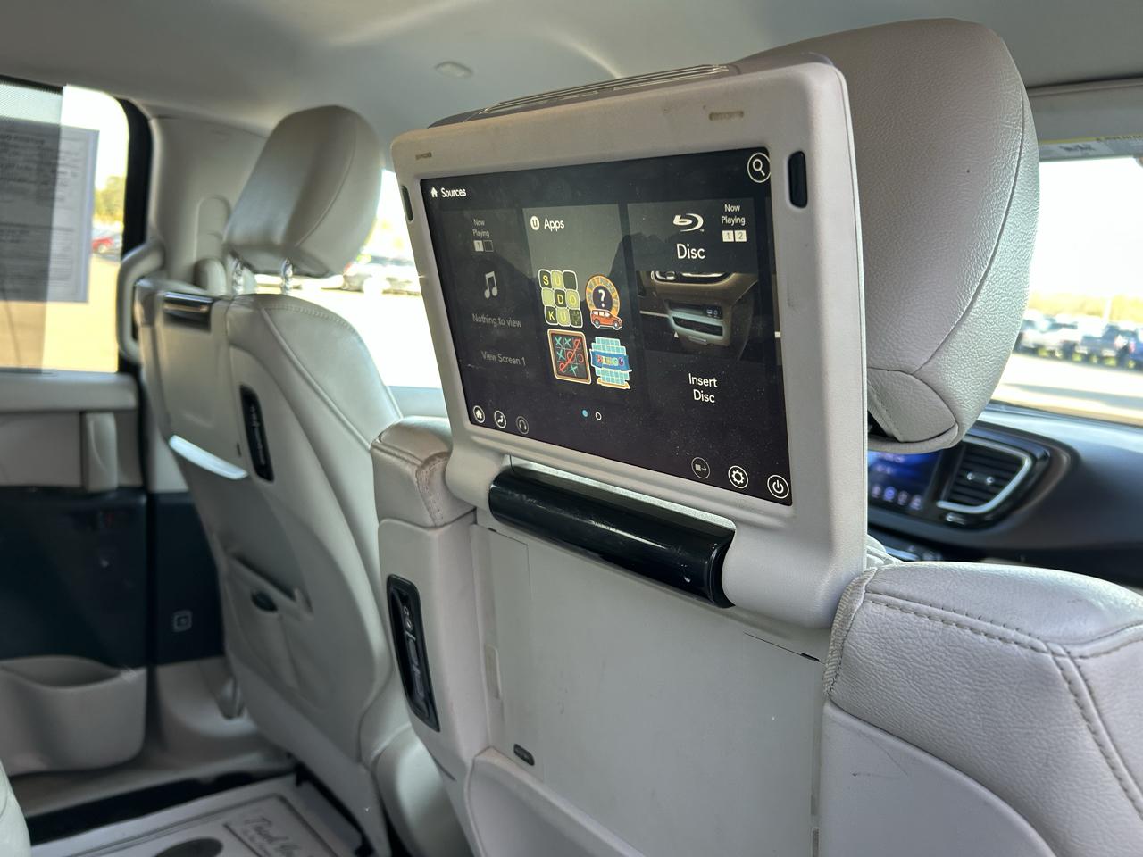 Chrysler Pacifica Touring-L Plus FWD 2017