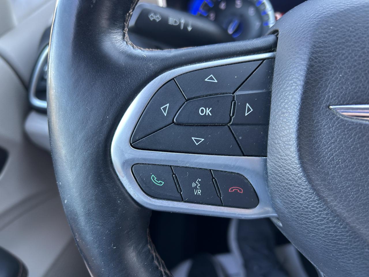 Chrysler Pacifica Touring-L Plus FWD 2017
