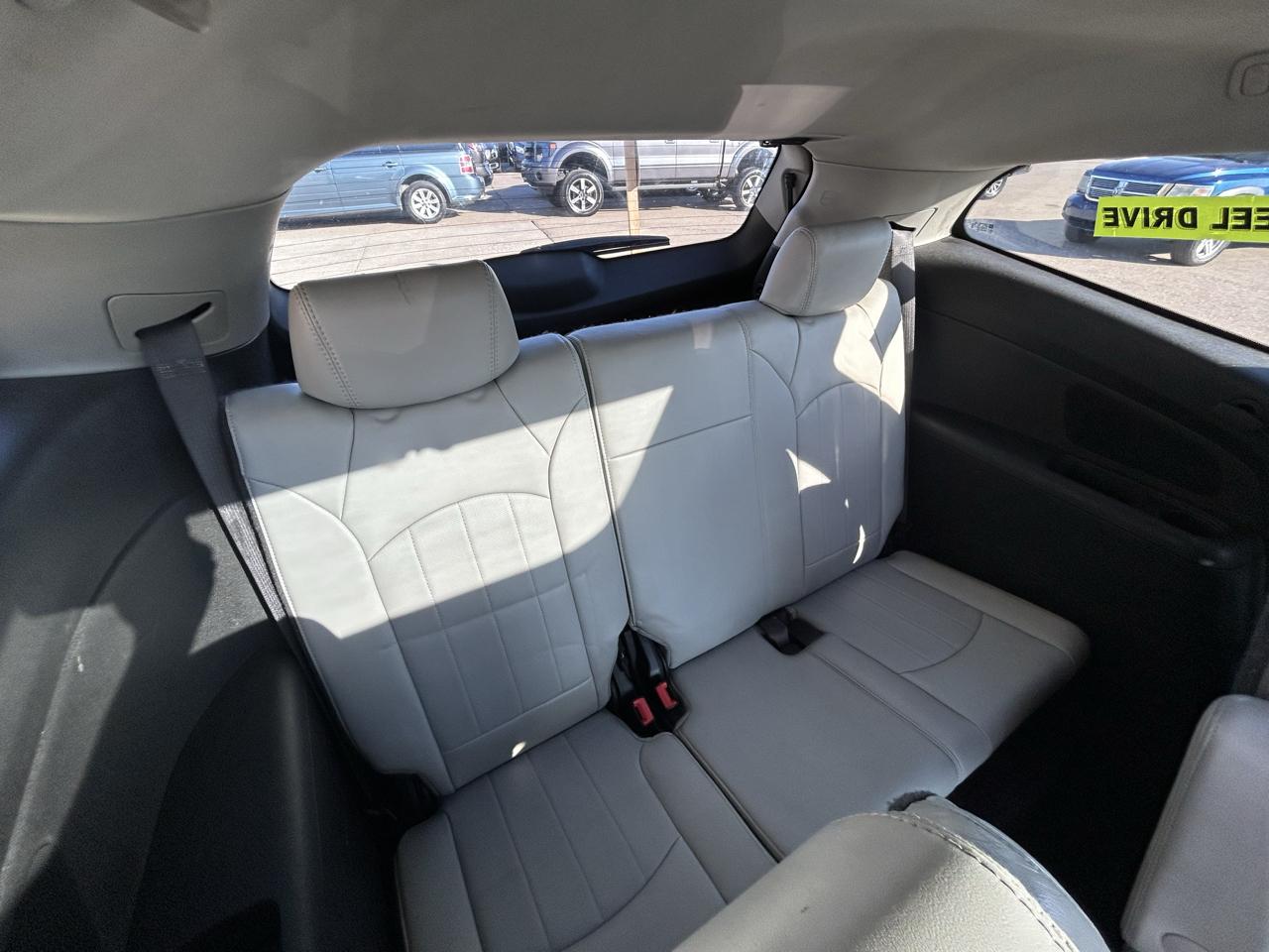 Chevrolet Traverse AWD 4dr LTZ 2010