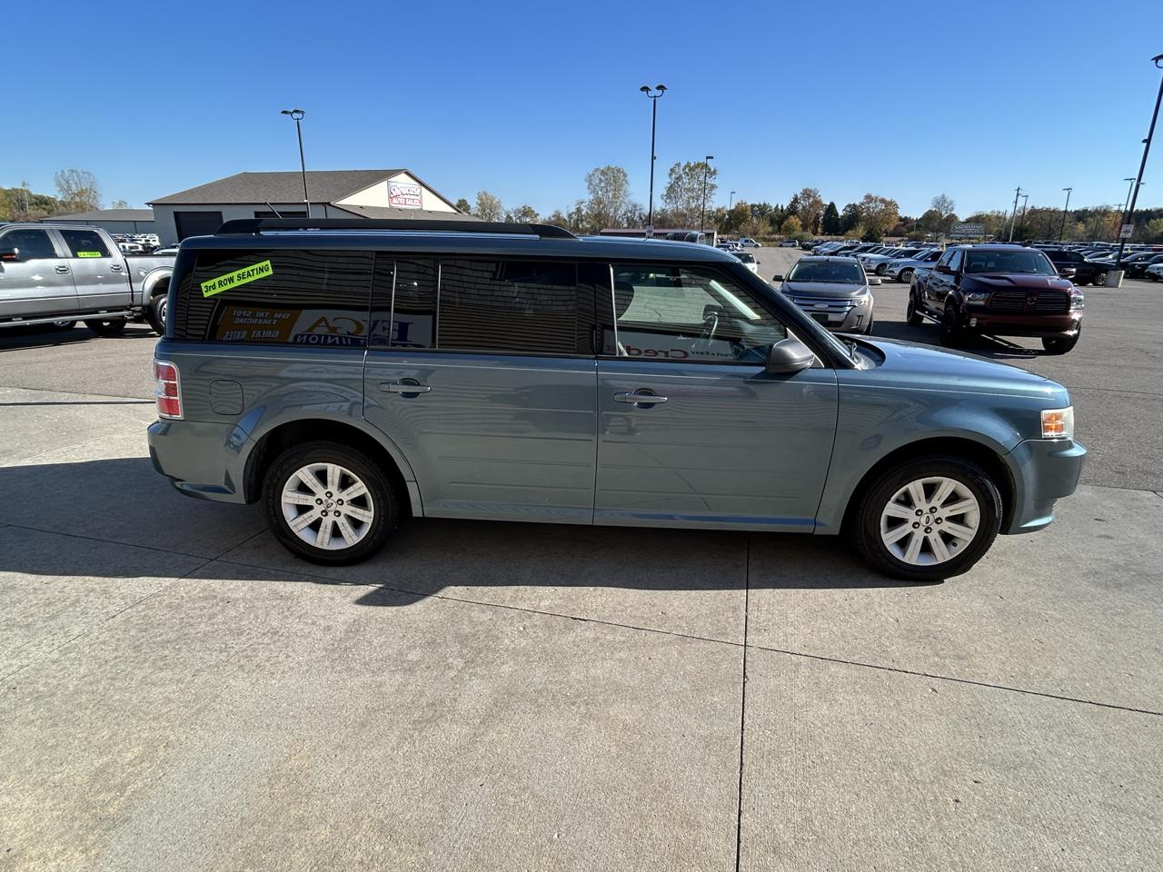 Ford Flex 4dr SE FWD 2010
