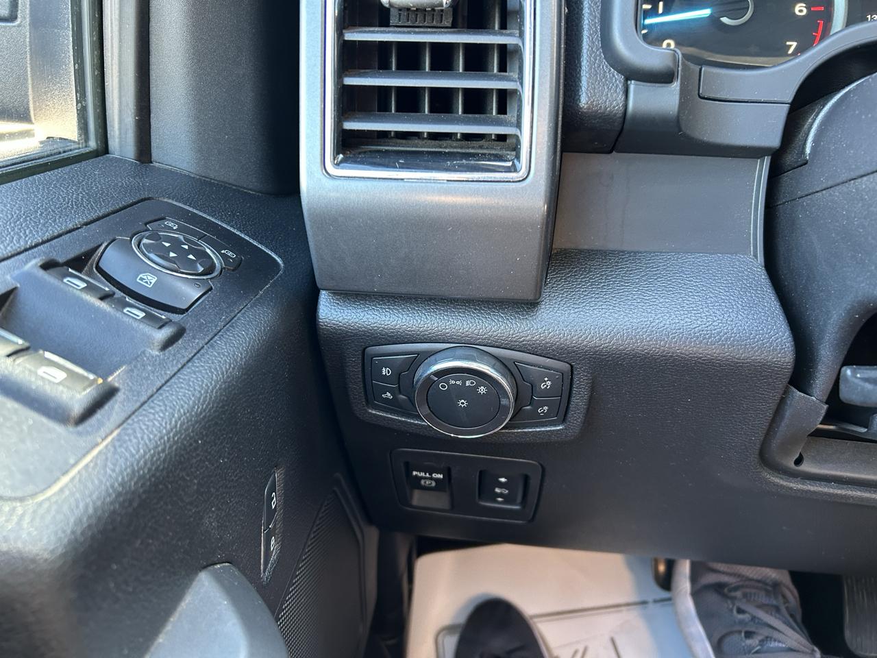 Ford F-150 XLT 4WD SuperCrew 5.5' Box 2018