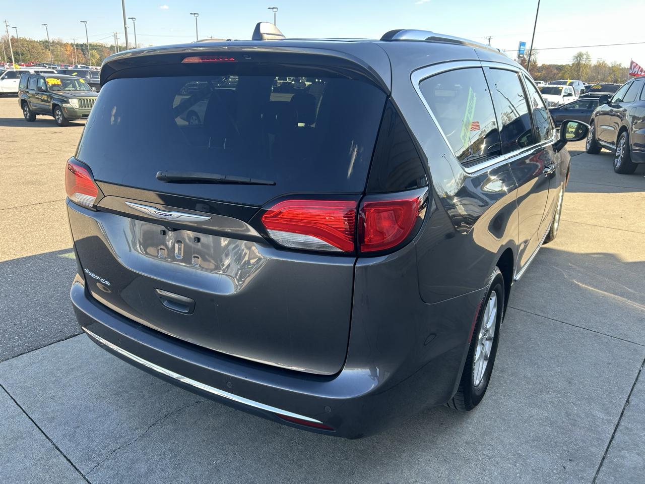 Chrysler Pacifica Touring L FWD 2020
