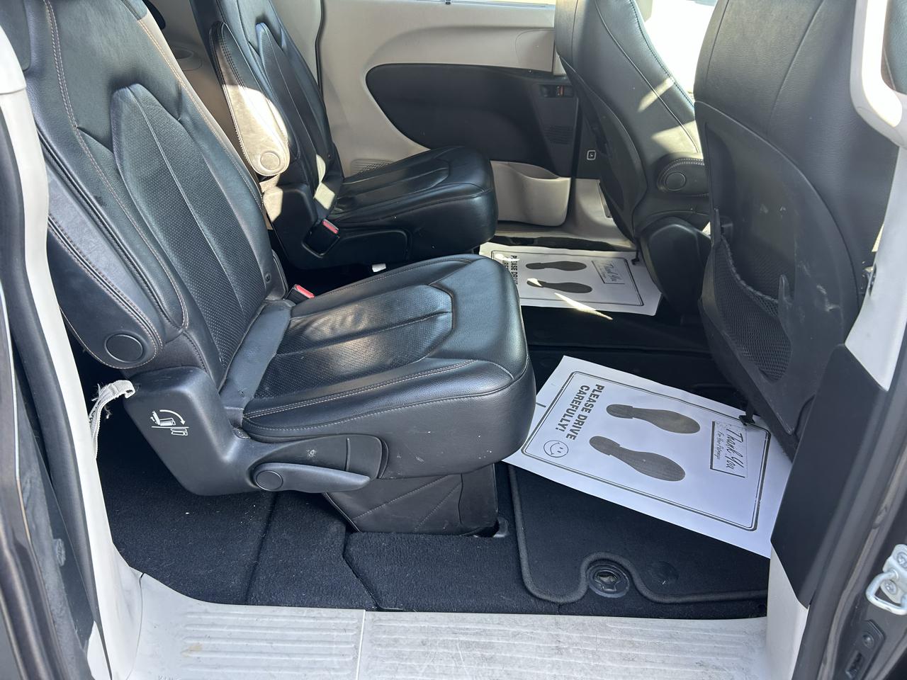 Chrysler Pacifica Touring L FWD 2020