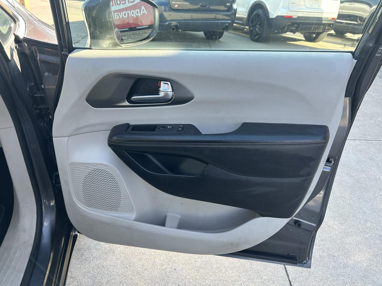 Chrysler Pacifica Touring L FWD 2020