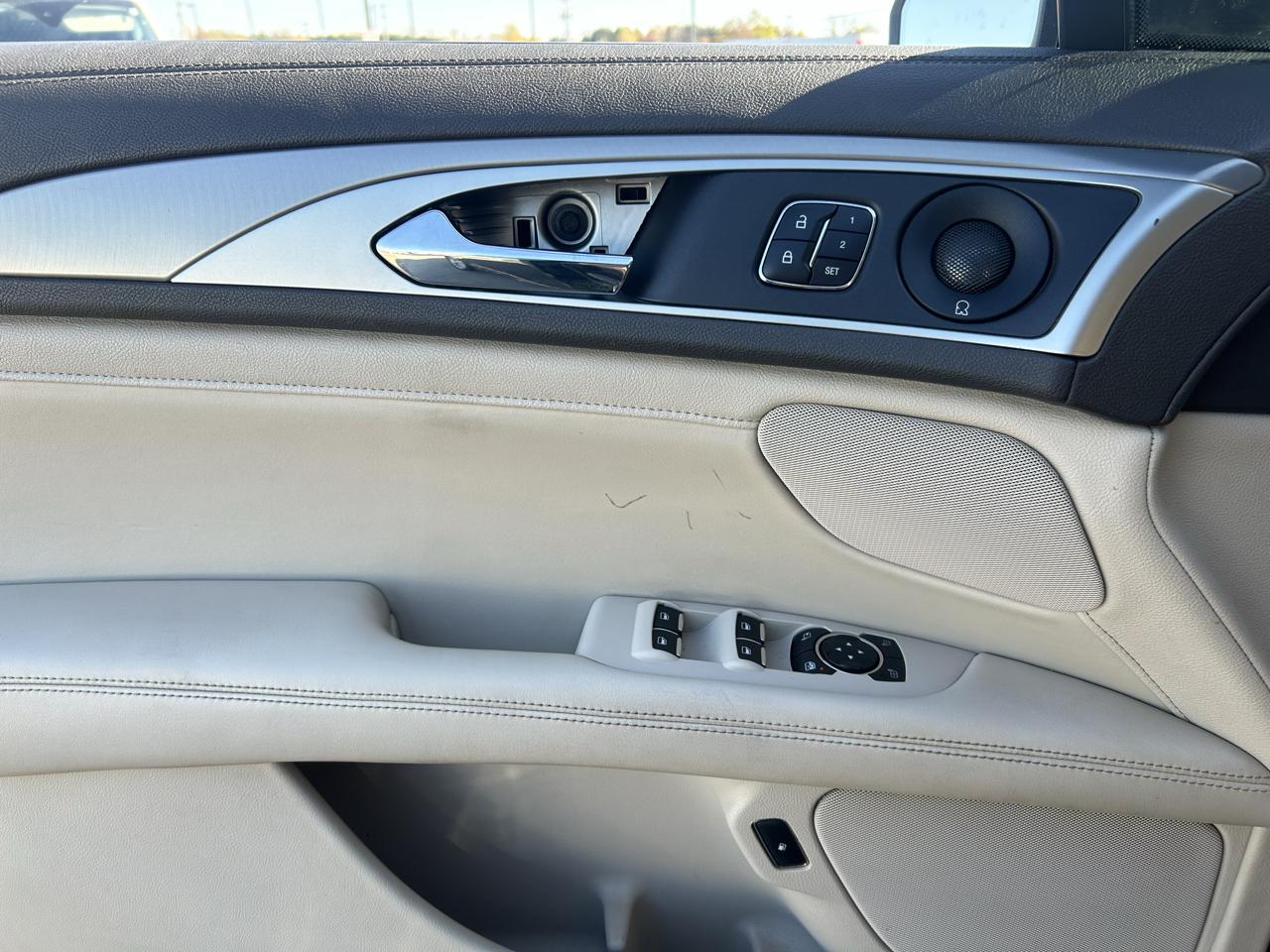 Lincoln MKZ Hybrid Select FWD 2017
