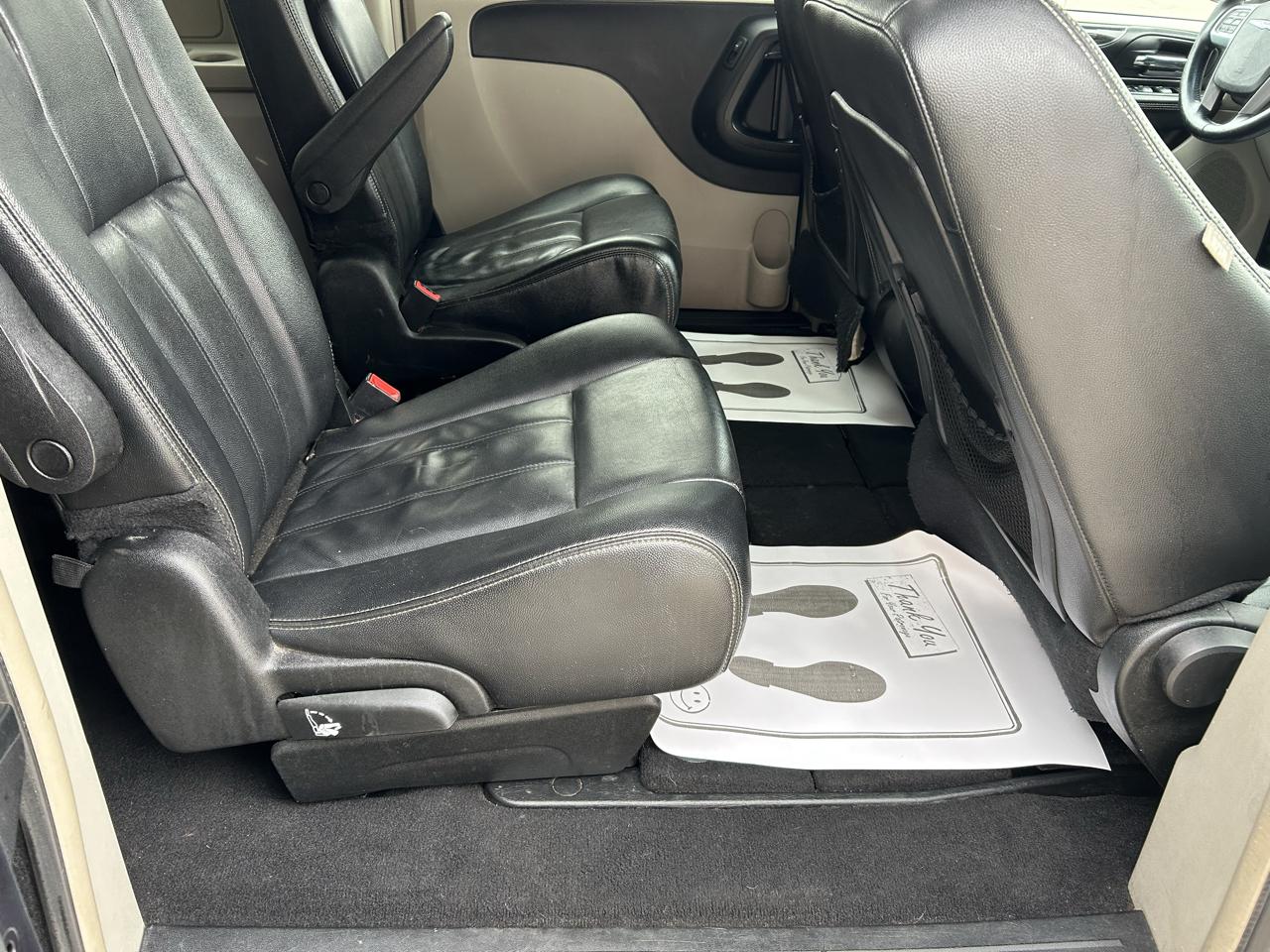 Chrysler Town & Country 4dr Wgn Touring 2014