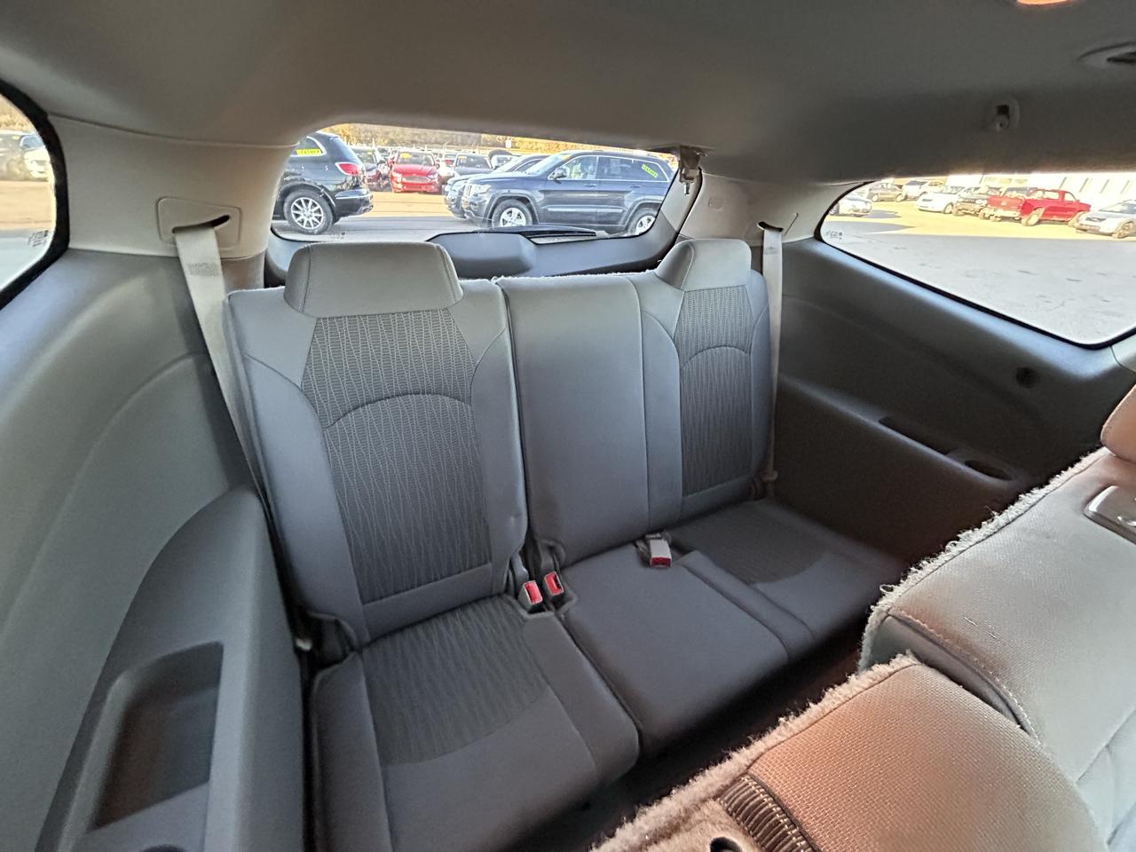 Chevrolet Traverse AWD 4dr LS 2015