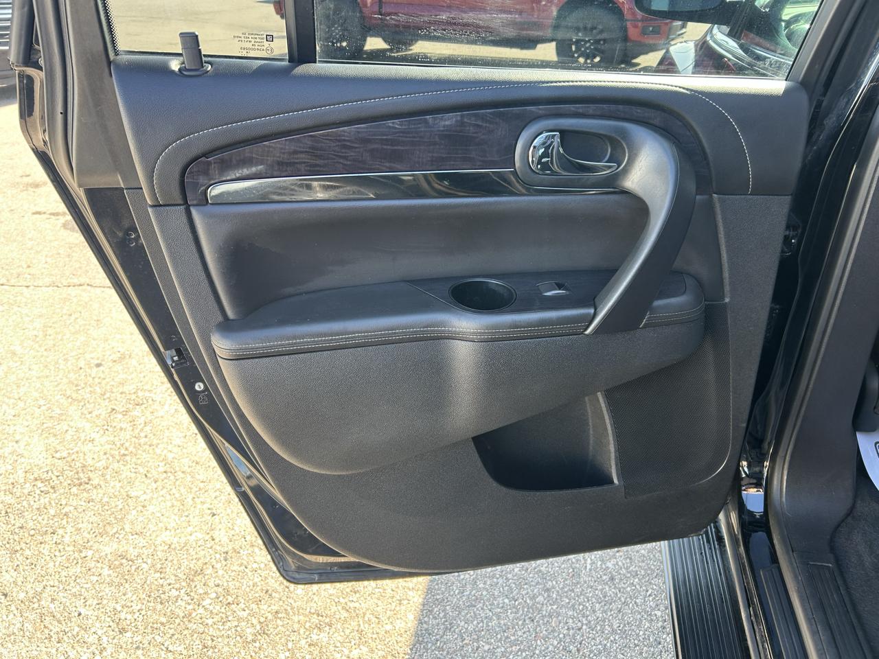 Buick Enclave AWD 4dr Leather 2017