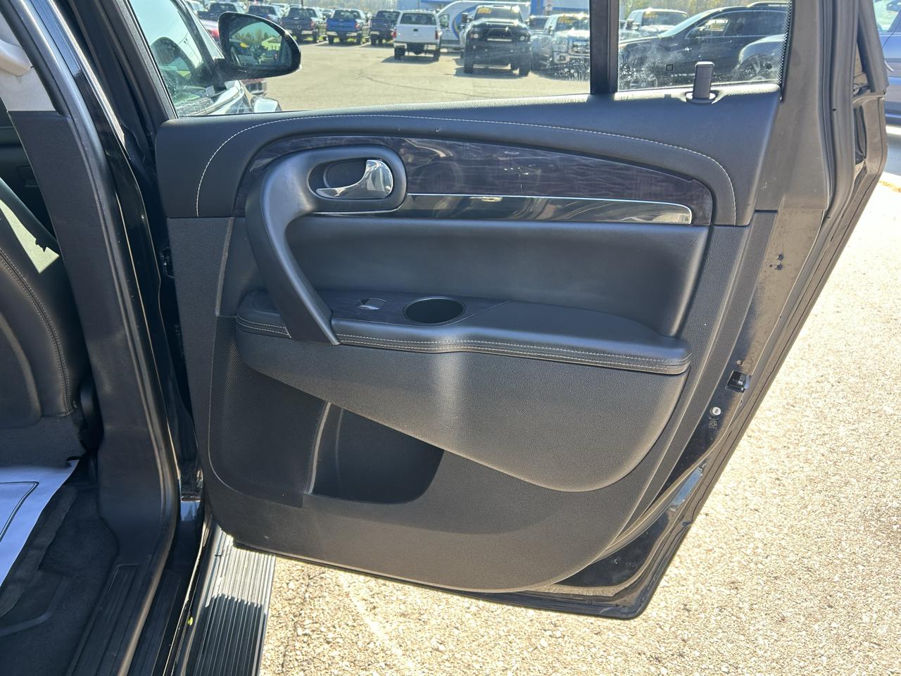 Buick Enclave AWD 4dr Leather 2017