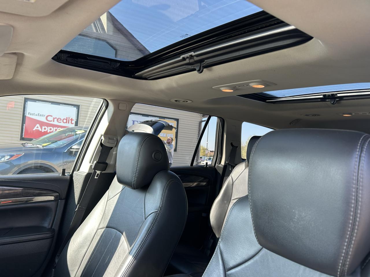 Buick Enclave AWD 4dr Leather 2017