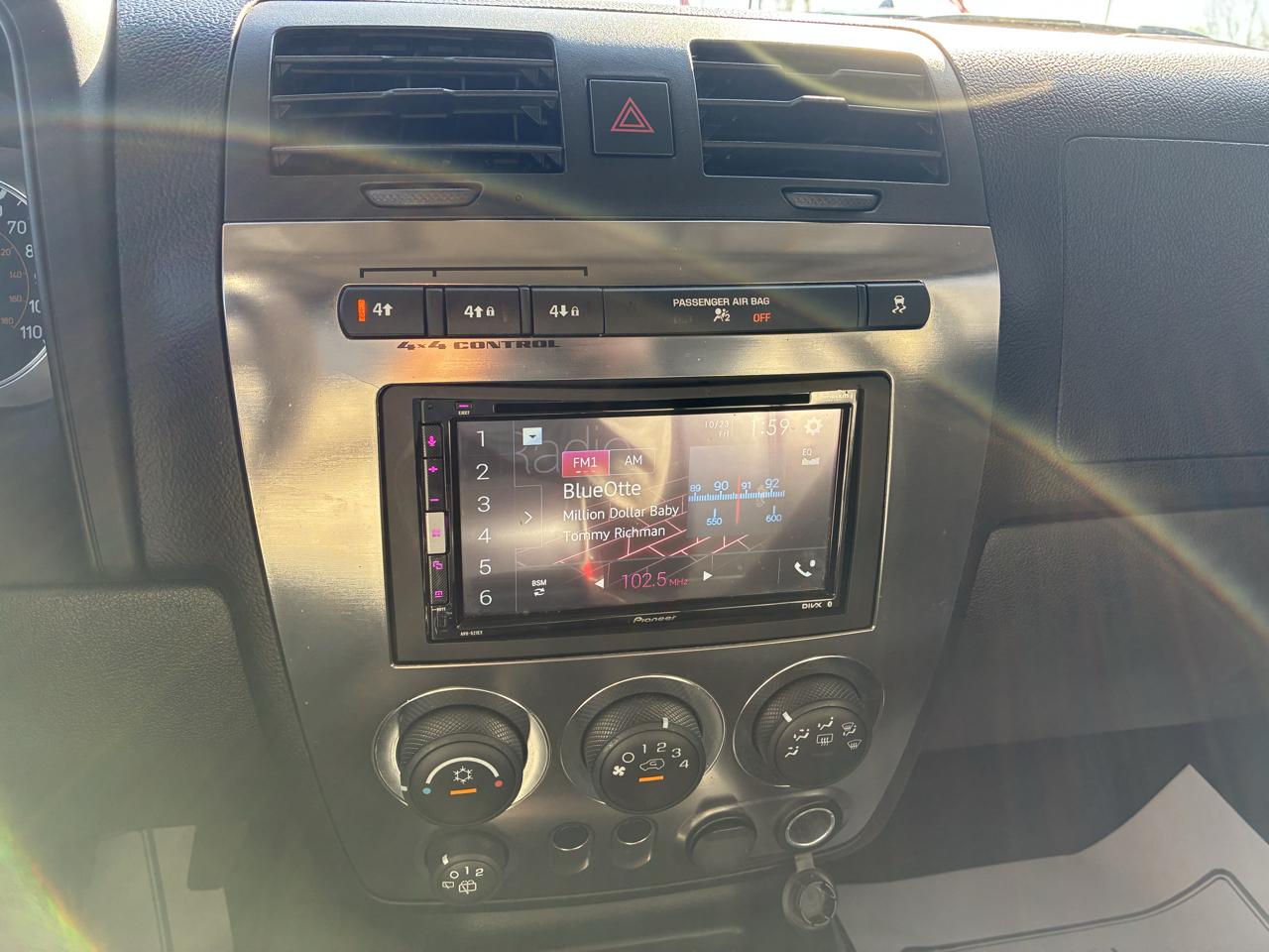HUMMER H3 4WD 4dr SUV Luxury 2008