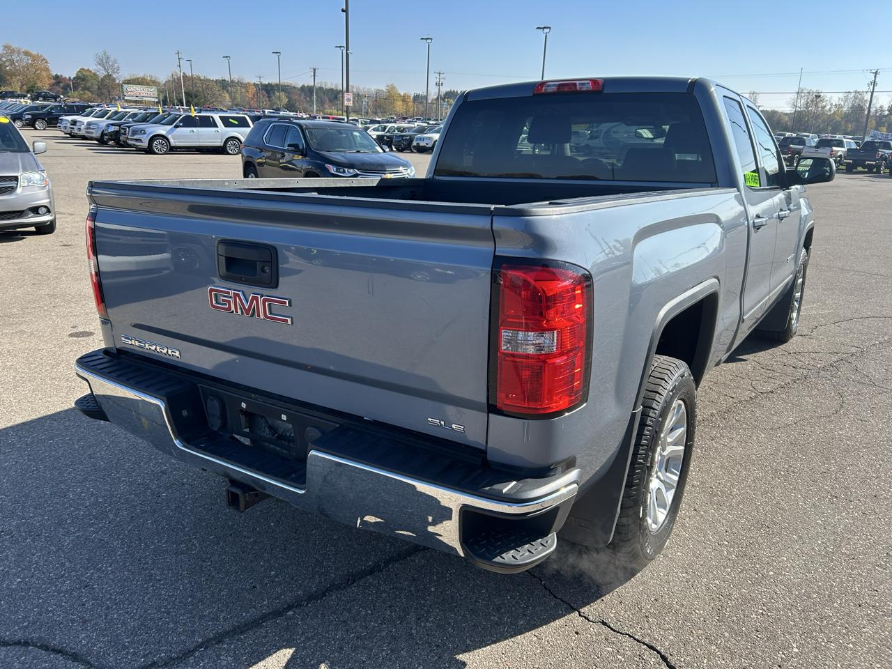 GMC Sierra 1500 4WD Double Cab 143.5" SLE 2015
