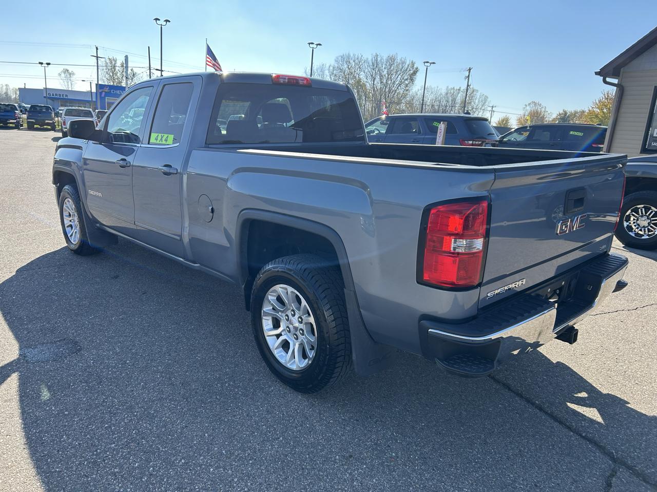 GMC Sierra 1500 4WD Double Cab 143.5" SLE 2015
