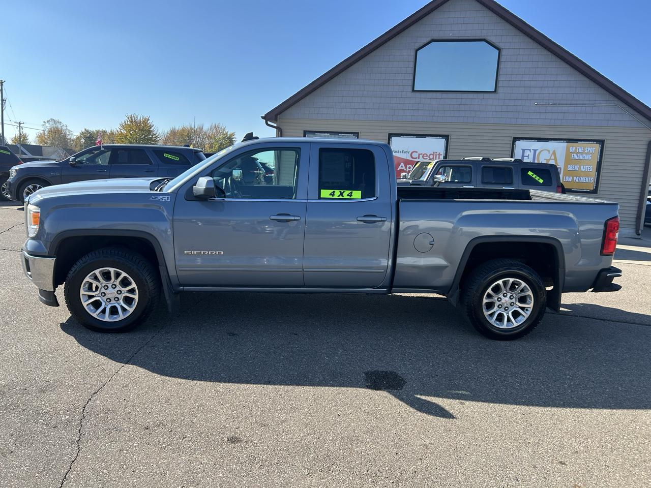 GMC Sierra 1500 4WD Double Cab 143.5" SLE 2015