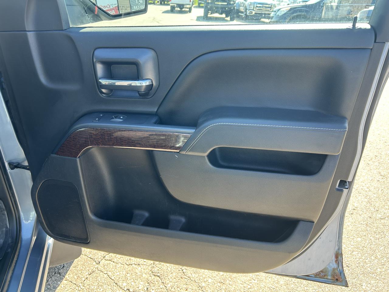 GMC Sierra 1500 4WD Double Cab 143.5" SLE 2015