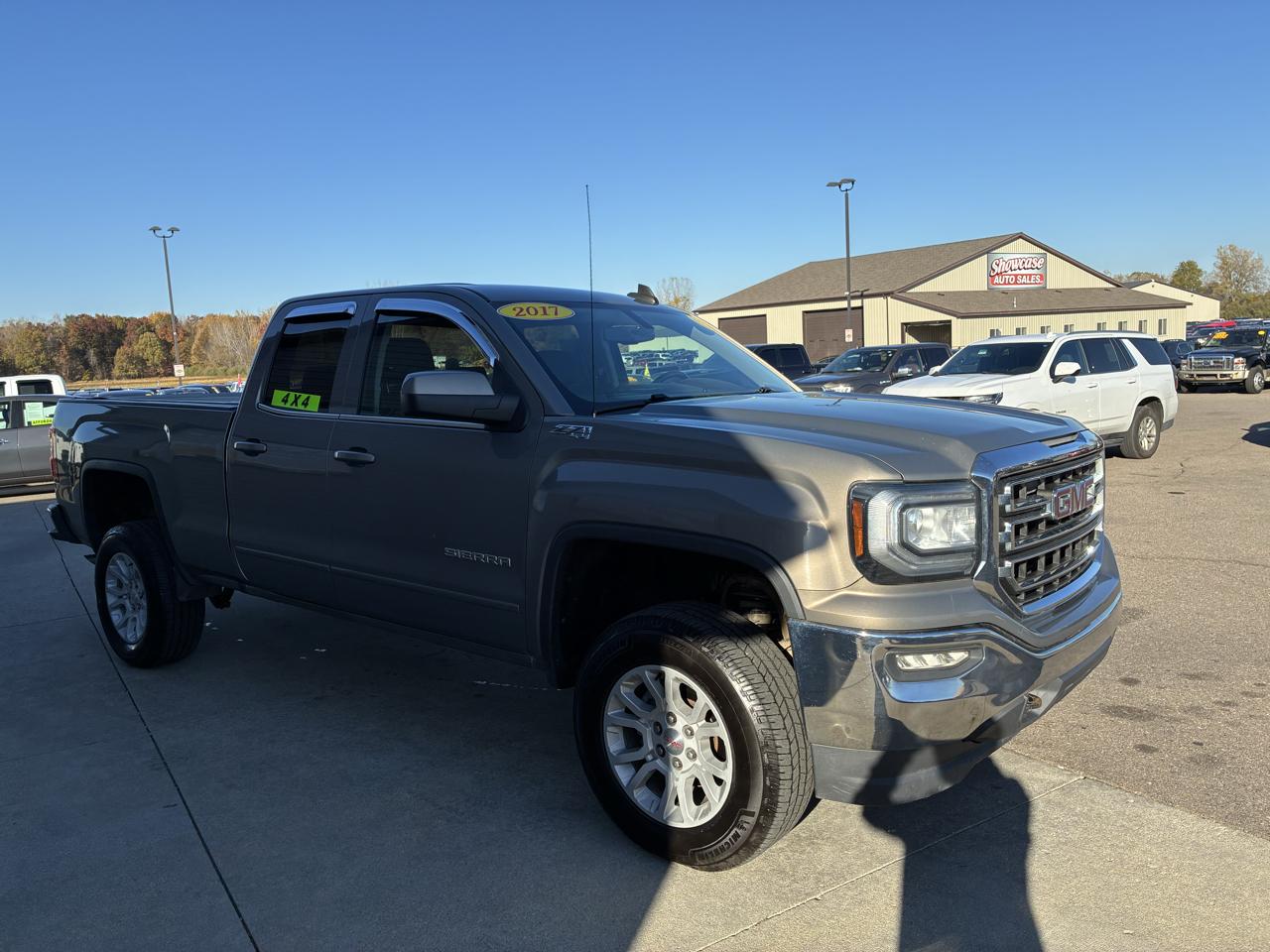 GMC Sierra 1500 4WD Double Cab 143.5" SLE 2017