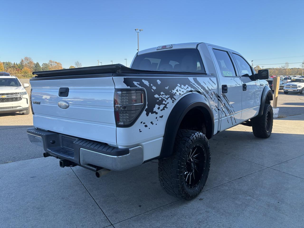Ford F-150 4WD SuperCrew 145" XLT 2012
