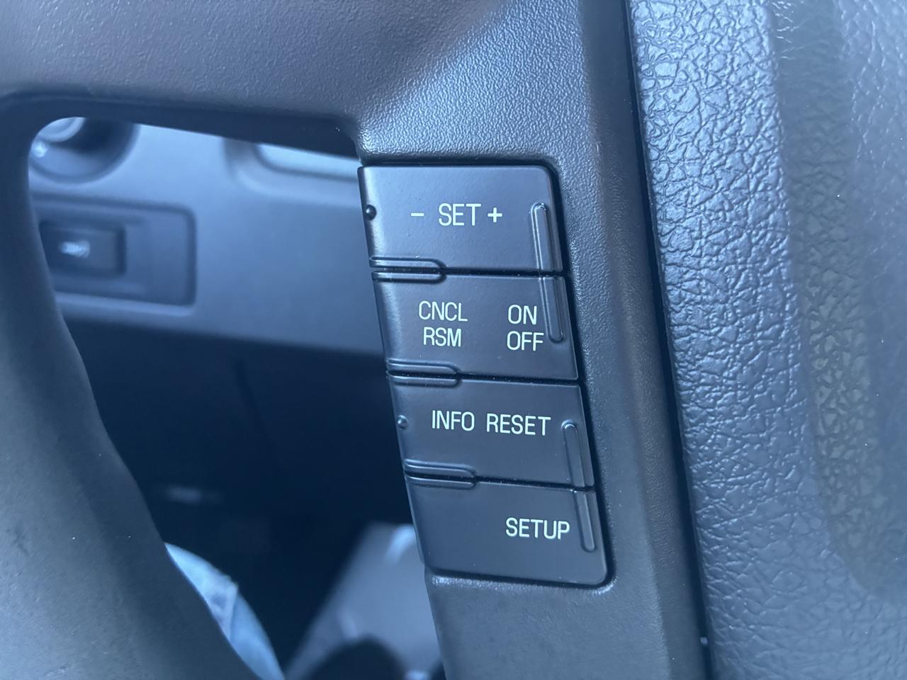 Ford F-150 4WD SuperCrew 145" XLT 2012